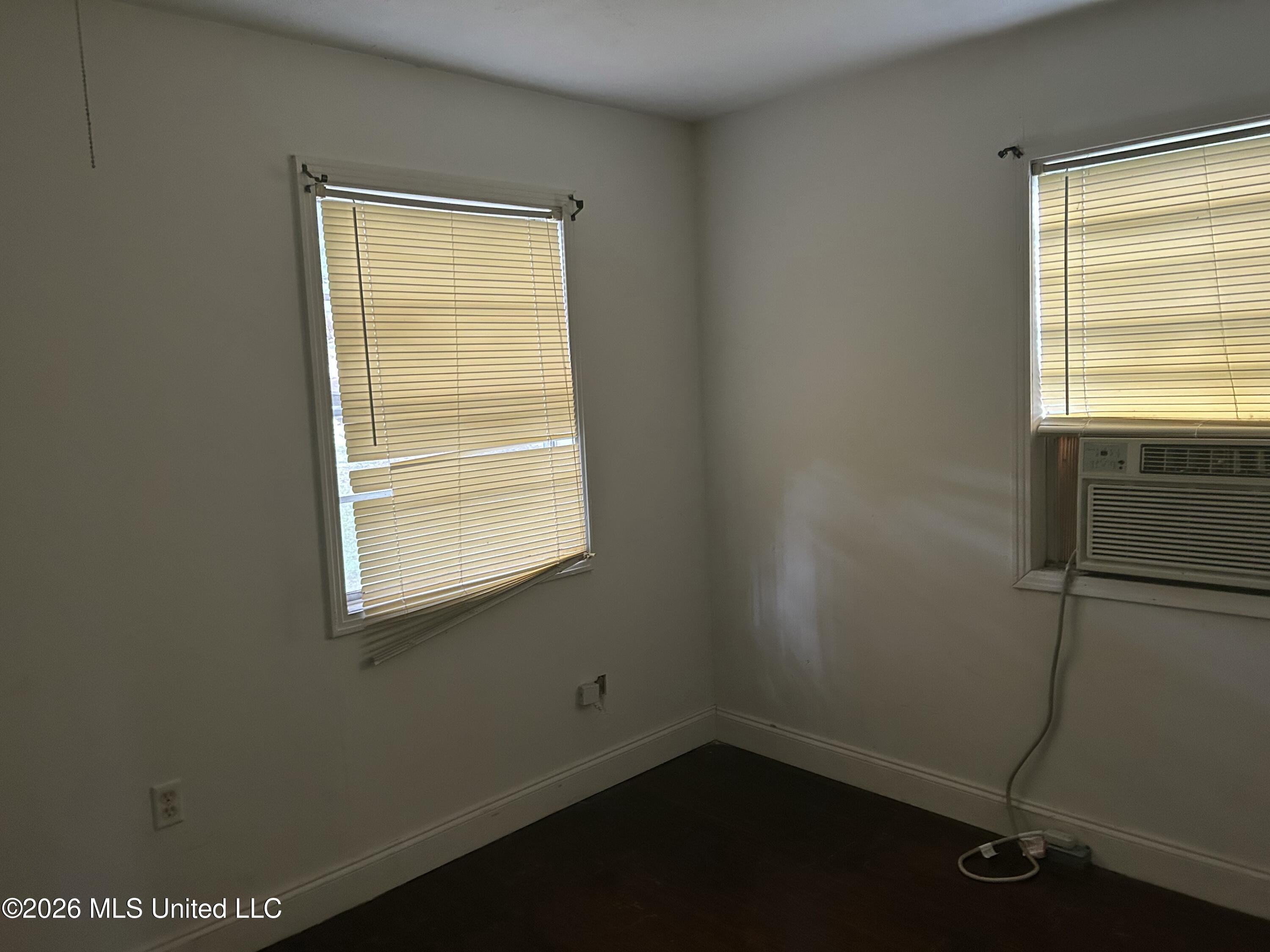1371 Dr M L King North Road Property Photo 10