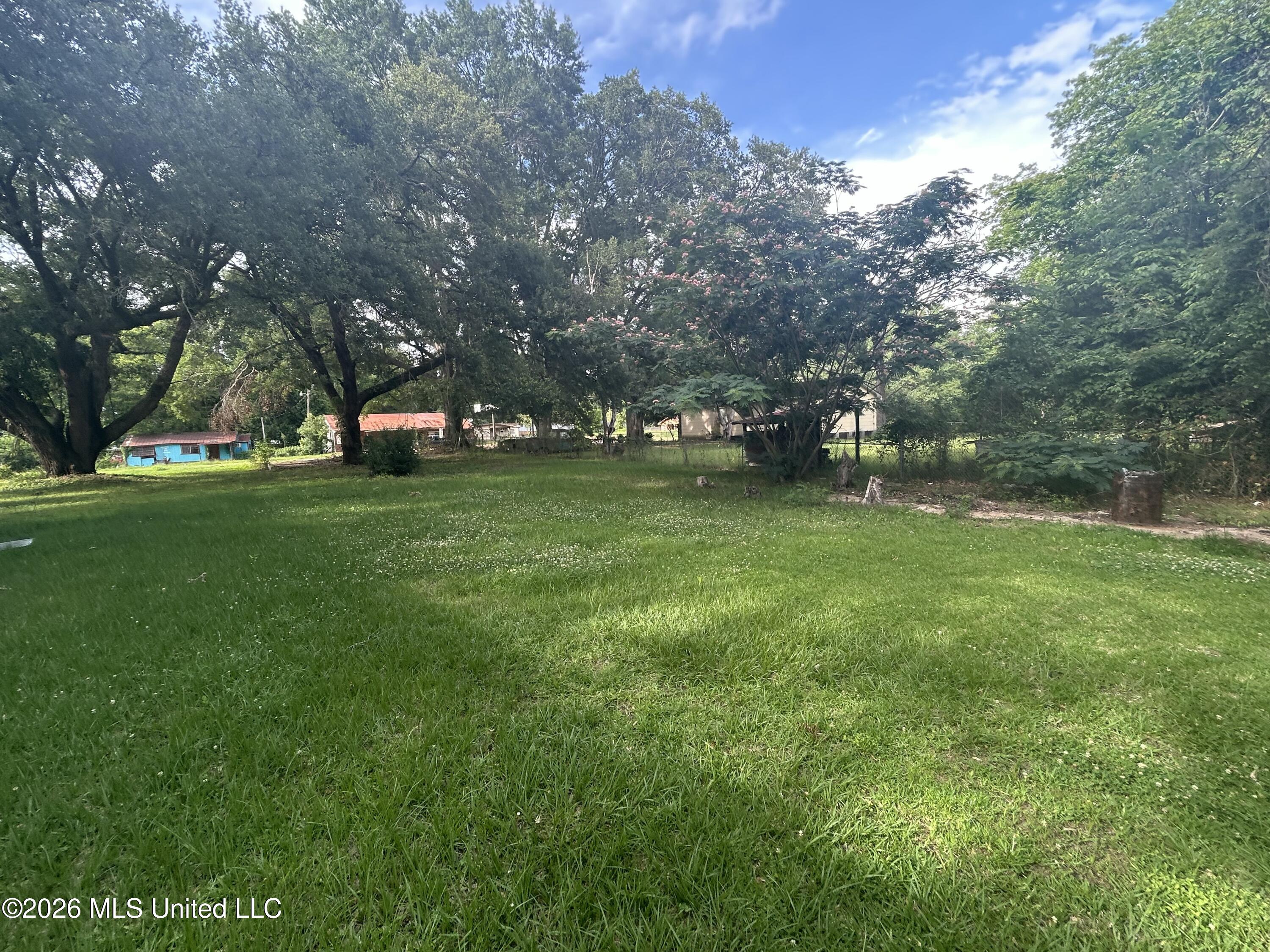 1371 Dr M L King North Road Property Photo 14