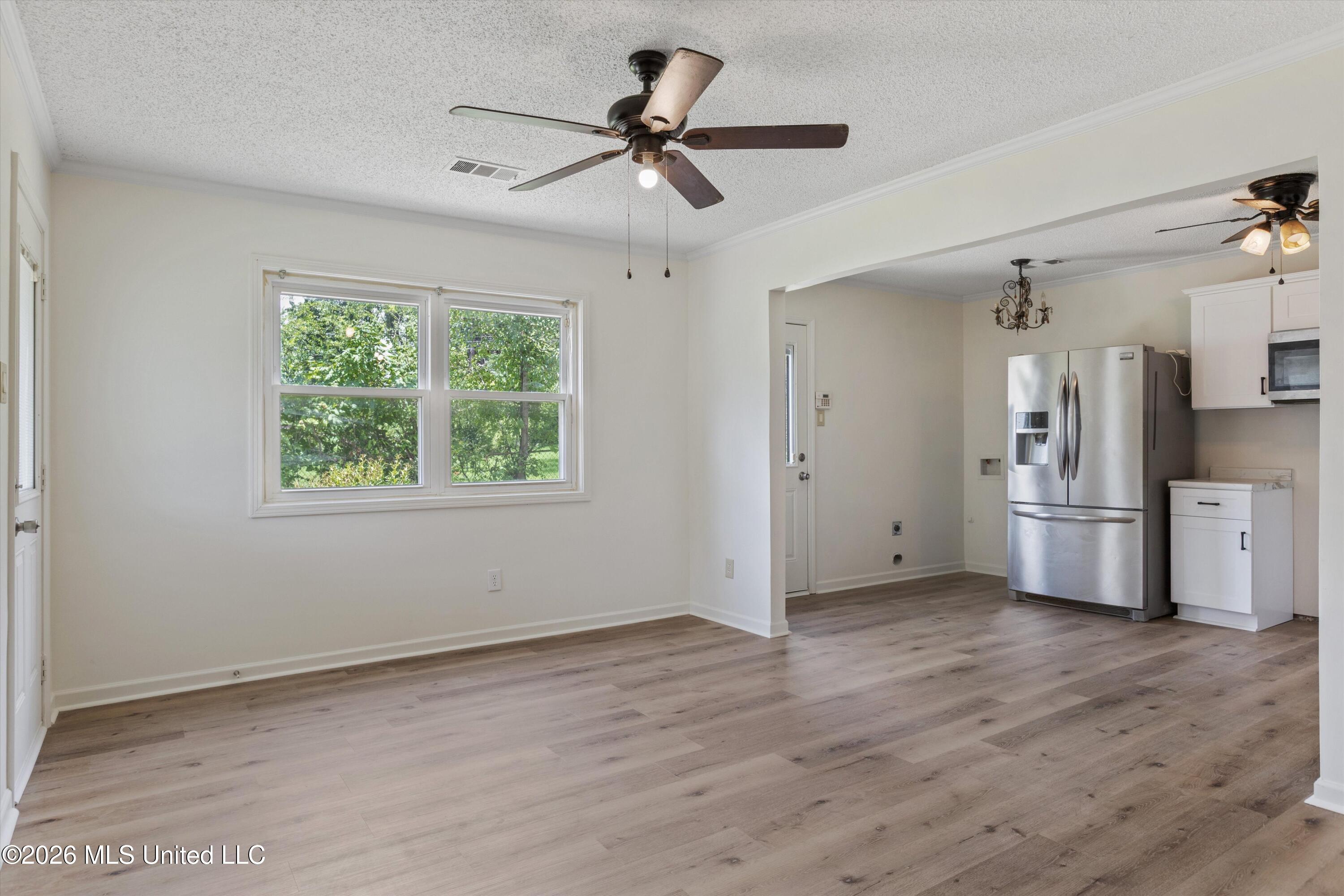 8596 Kinard Cove Property Photo 6