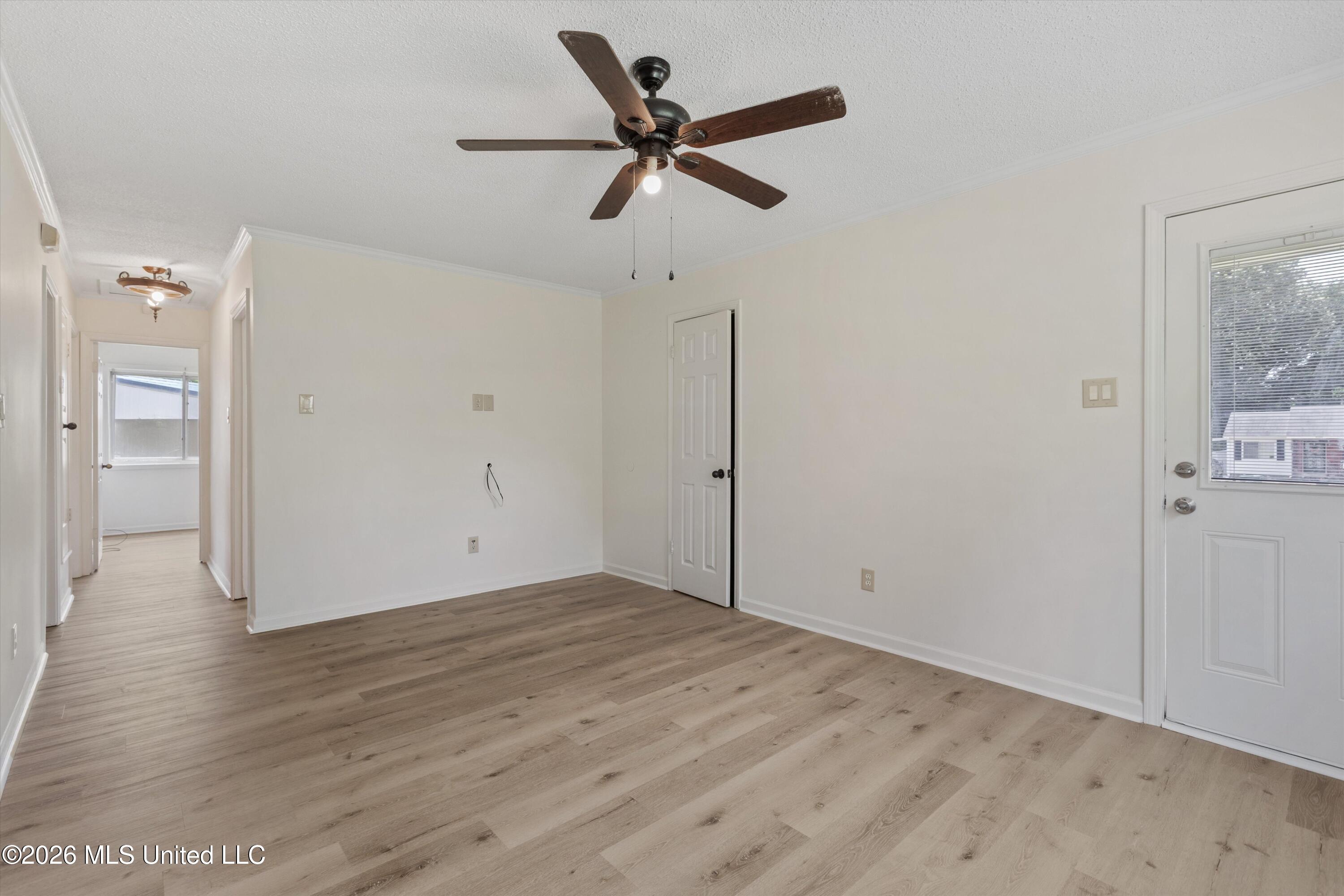 8596 Kinard Cove Property Photo 7