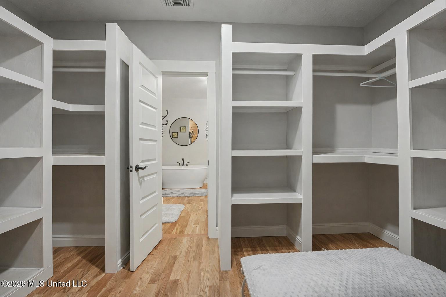 445 Live Oak Drive Property Photo 19
