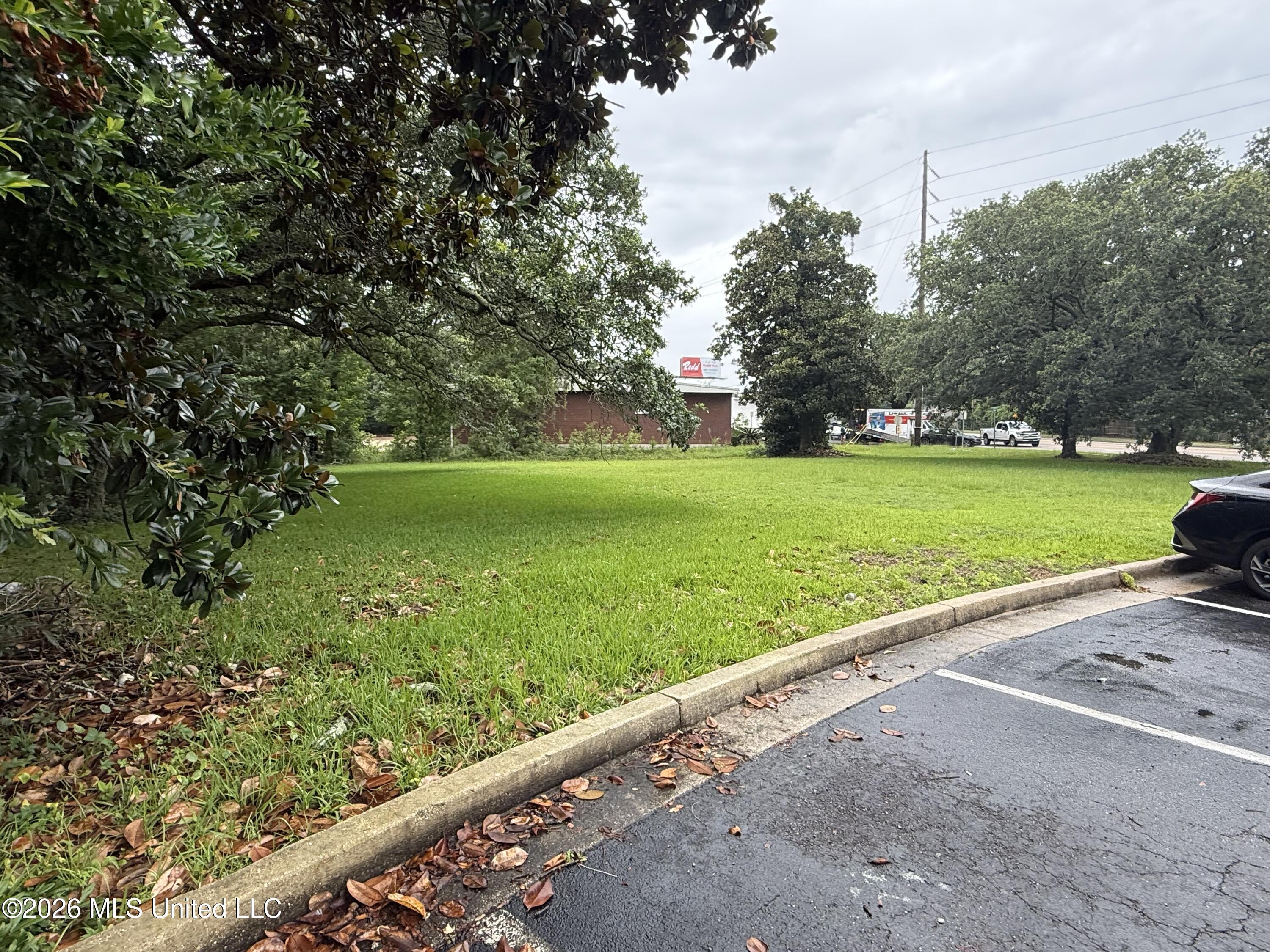 2685 Pass Road Property Photo 4
