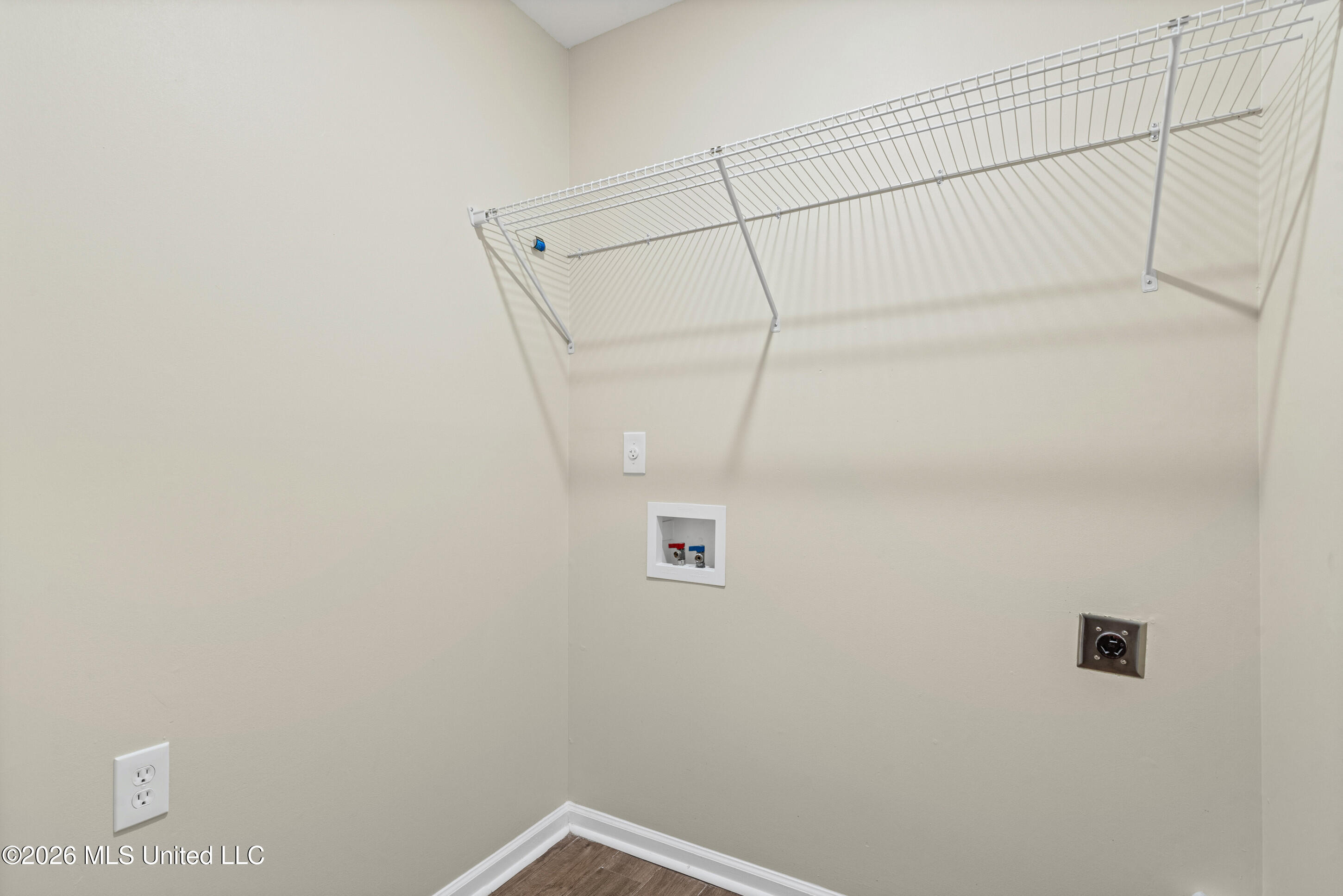 5642 Michaelson Drive Property Photo 14