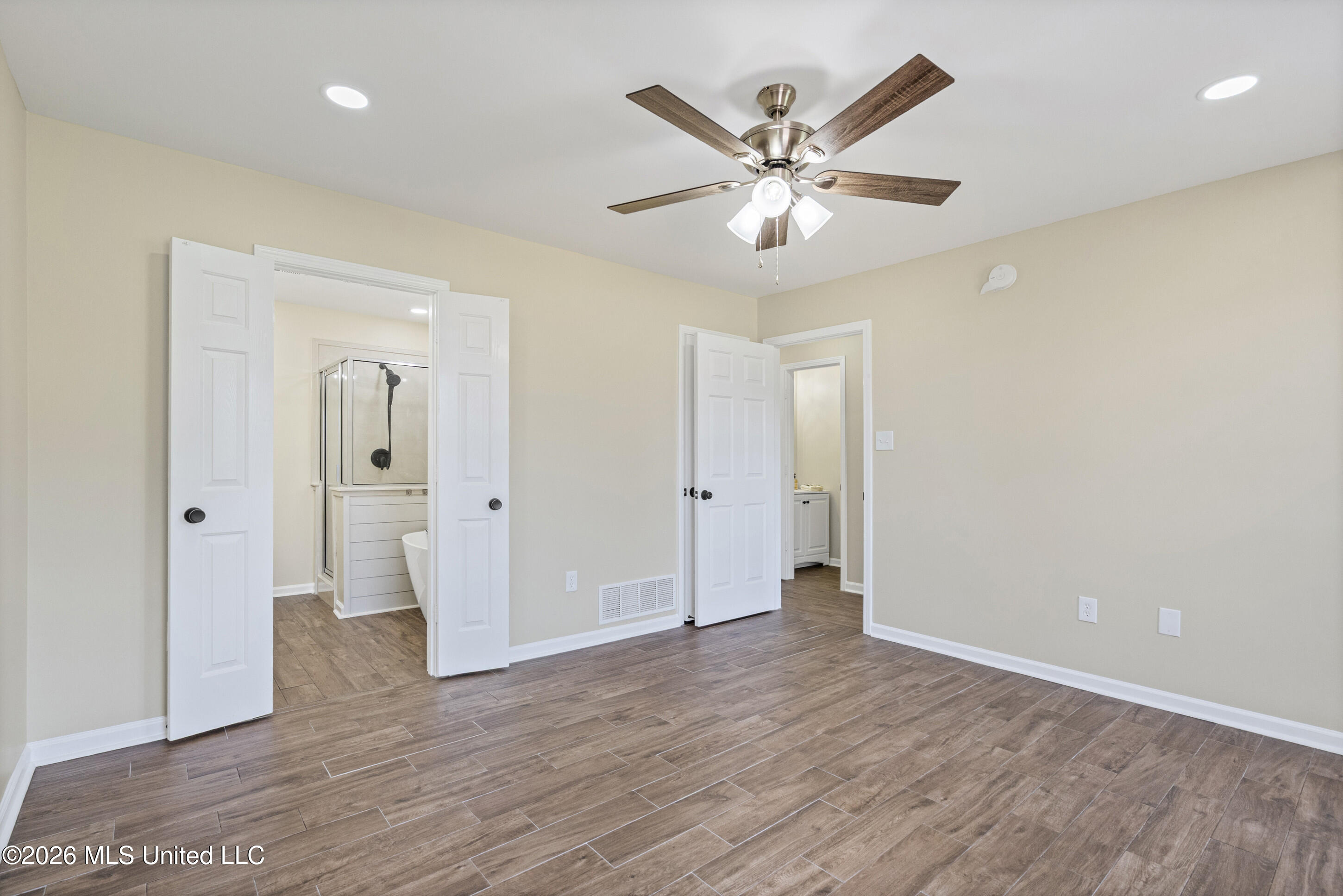 5642 Michaelson Drive Property Photo 16