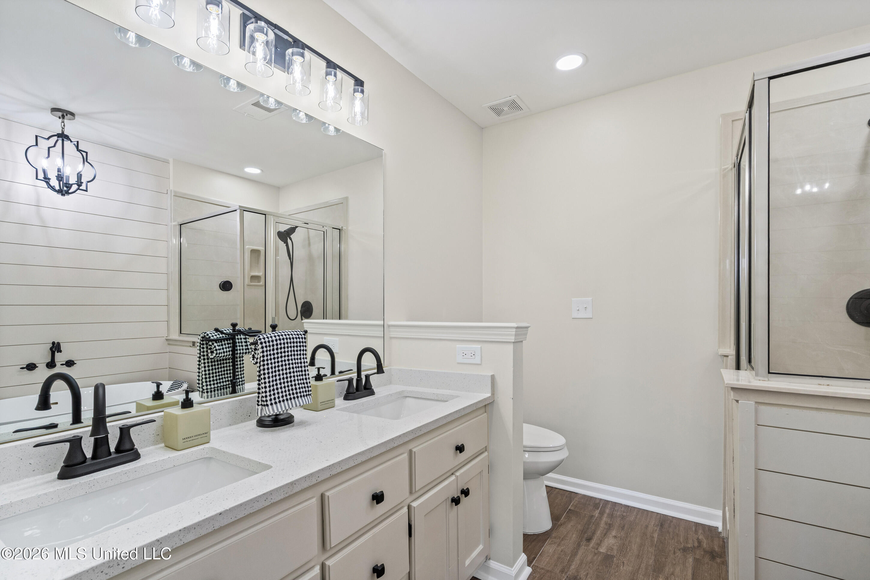 5642 Michaelson Drive Property Photo 17