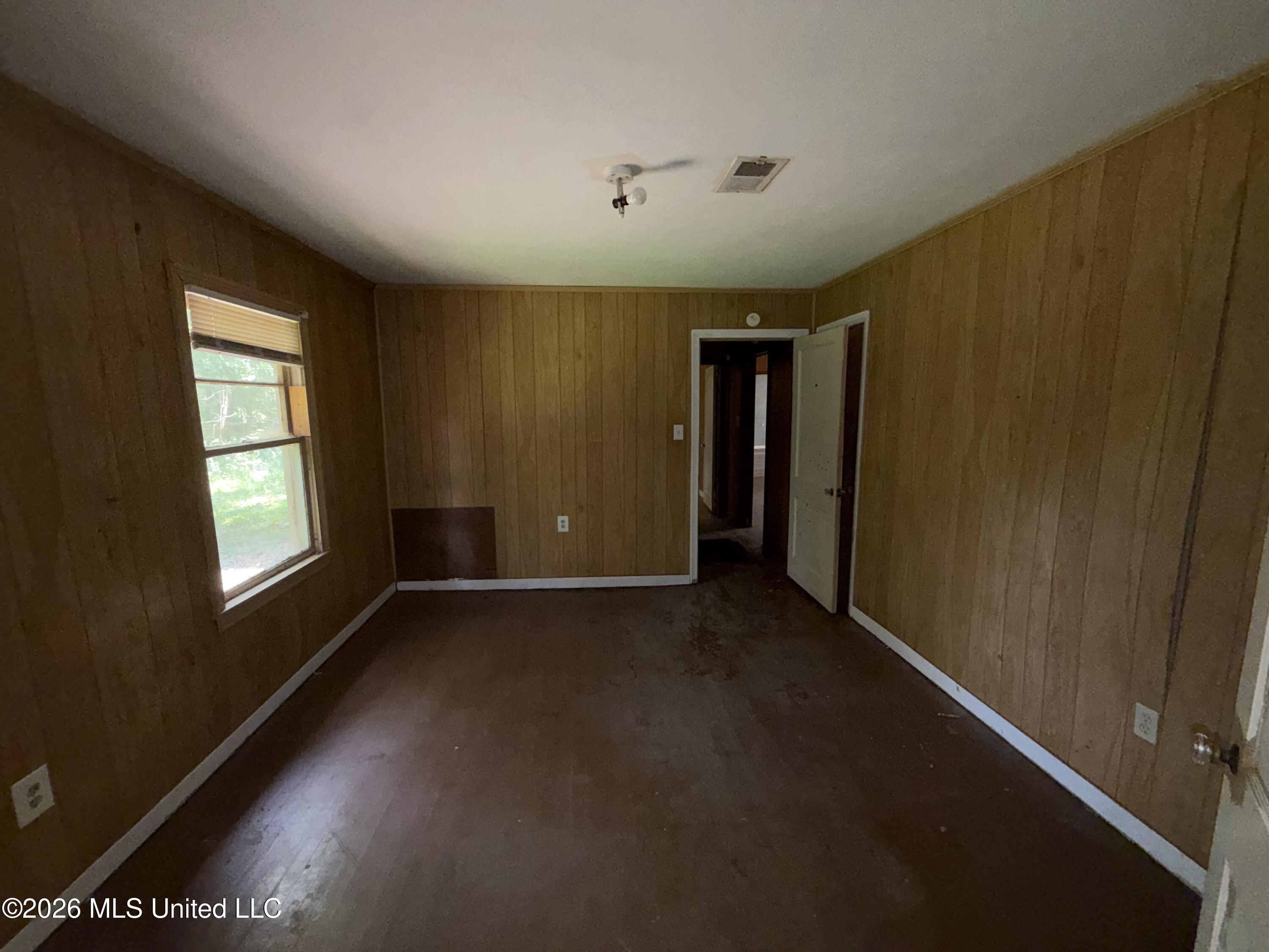 3511 Hines Street Property Photo 7