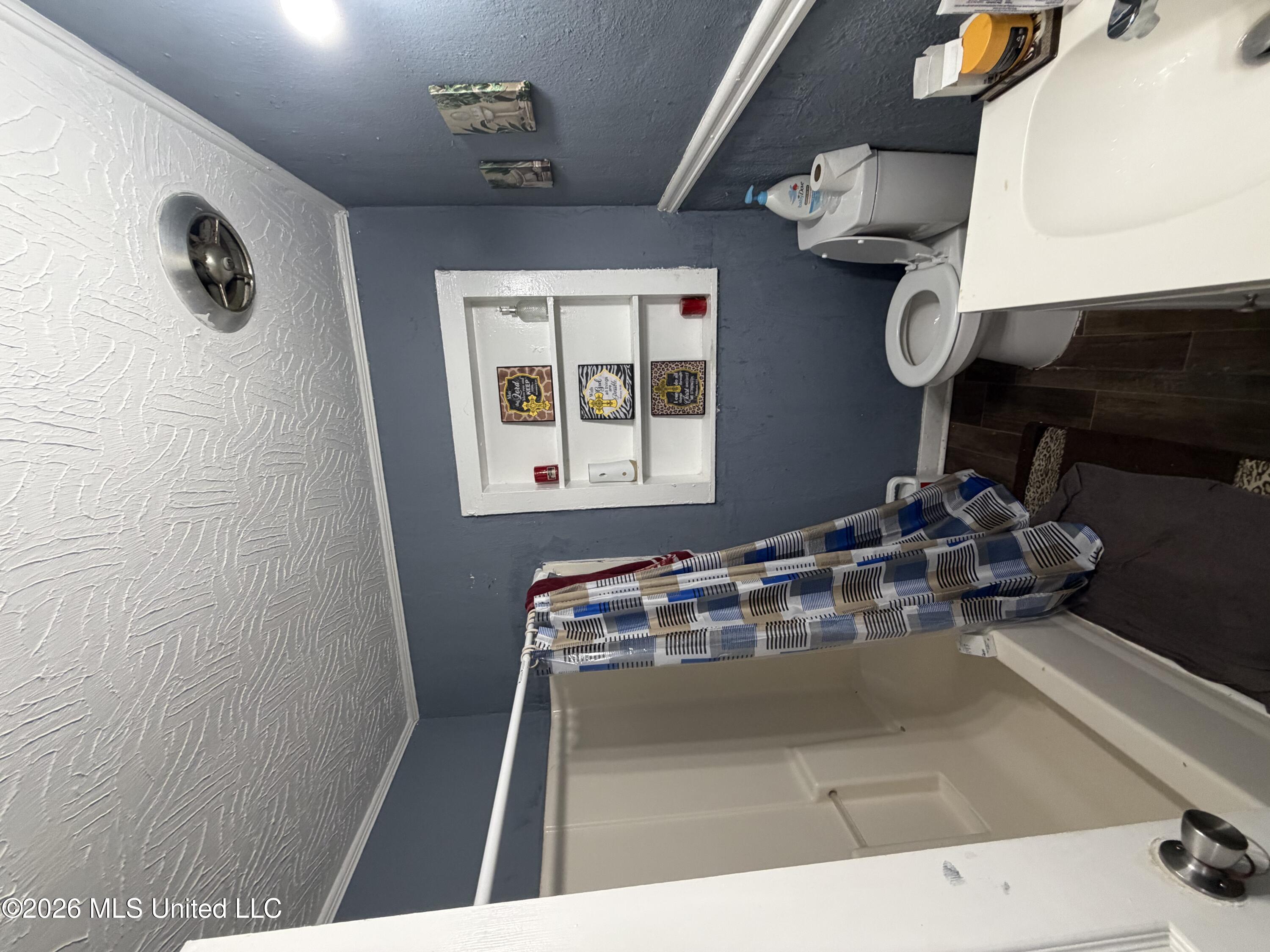 3544 Hines Street Property Photo 8
