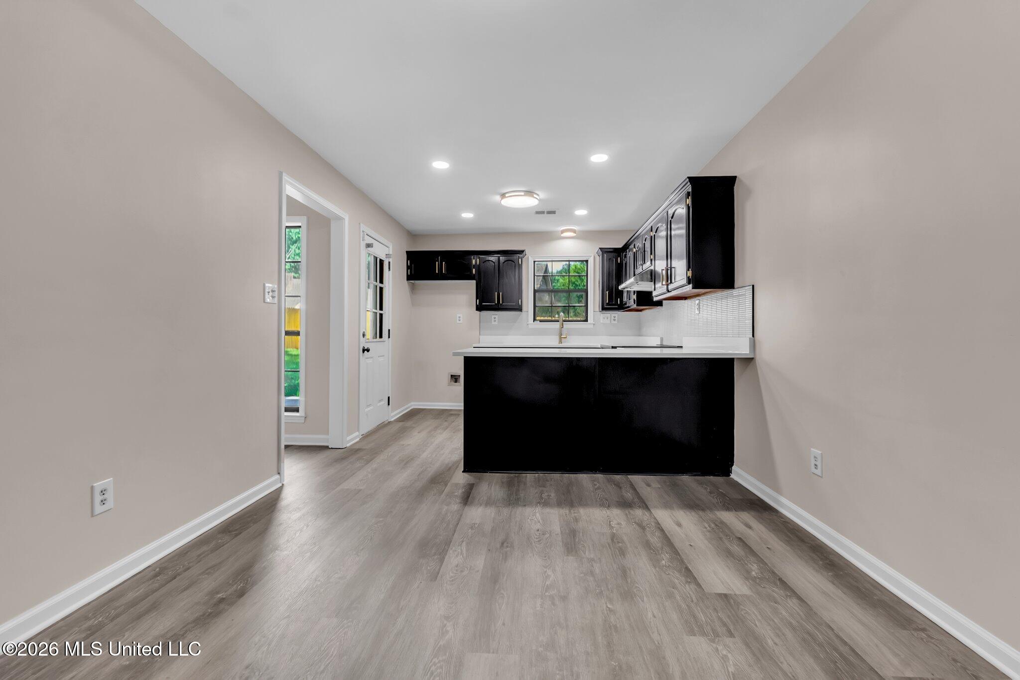 7338 Alexander Road Property Photo 14