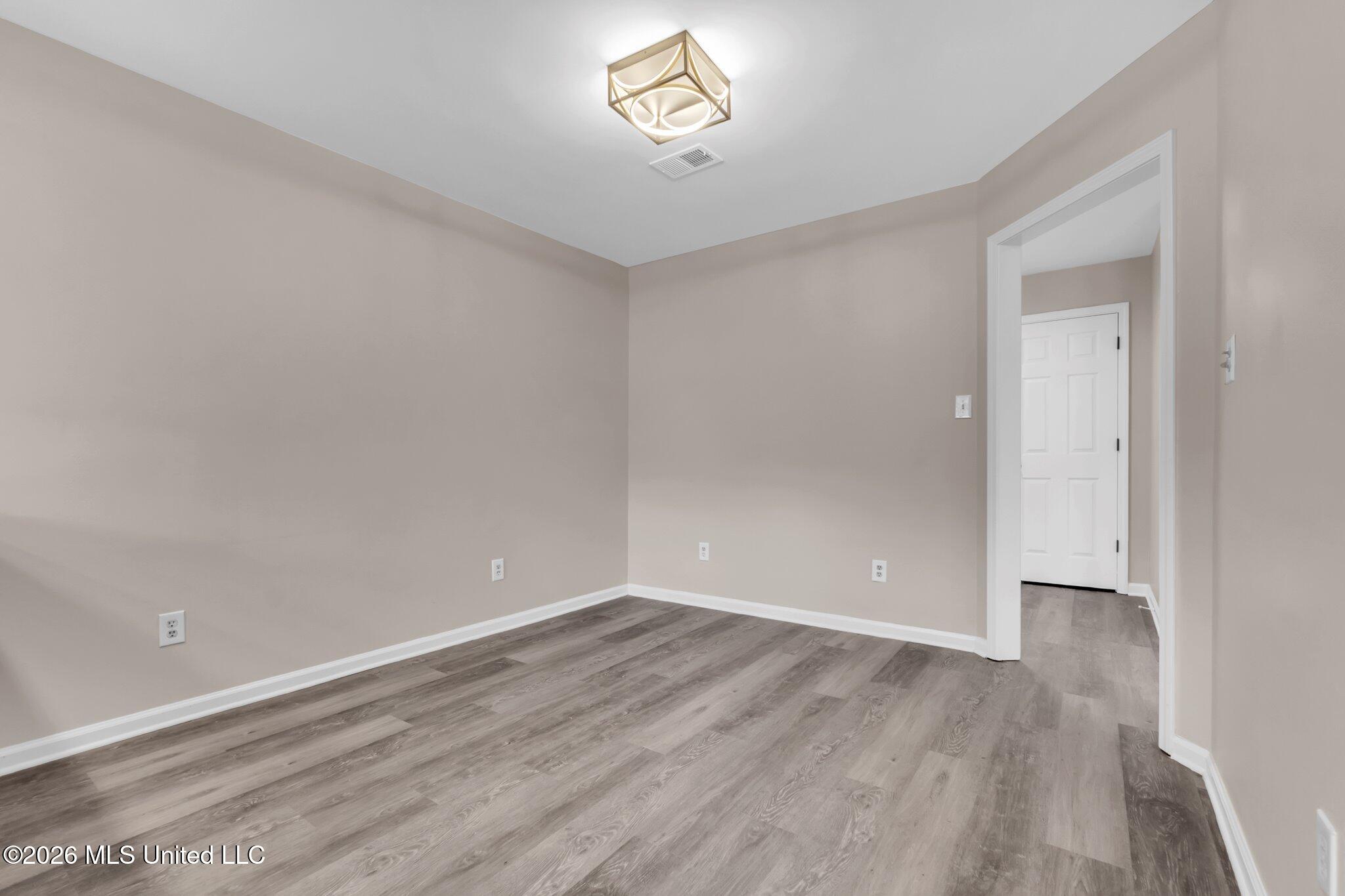 7338 Alexander Road Property Photo 16