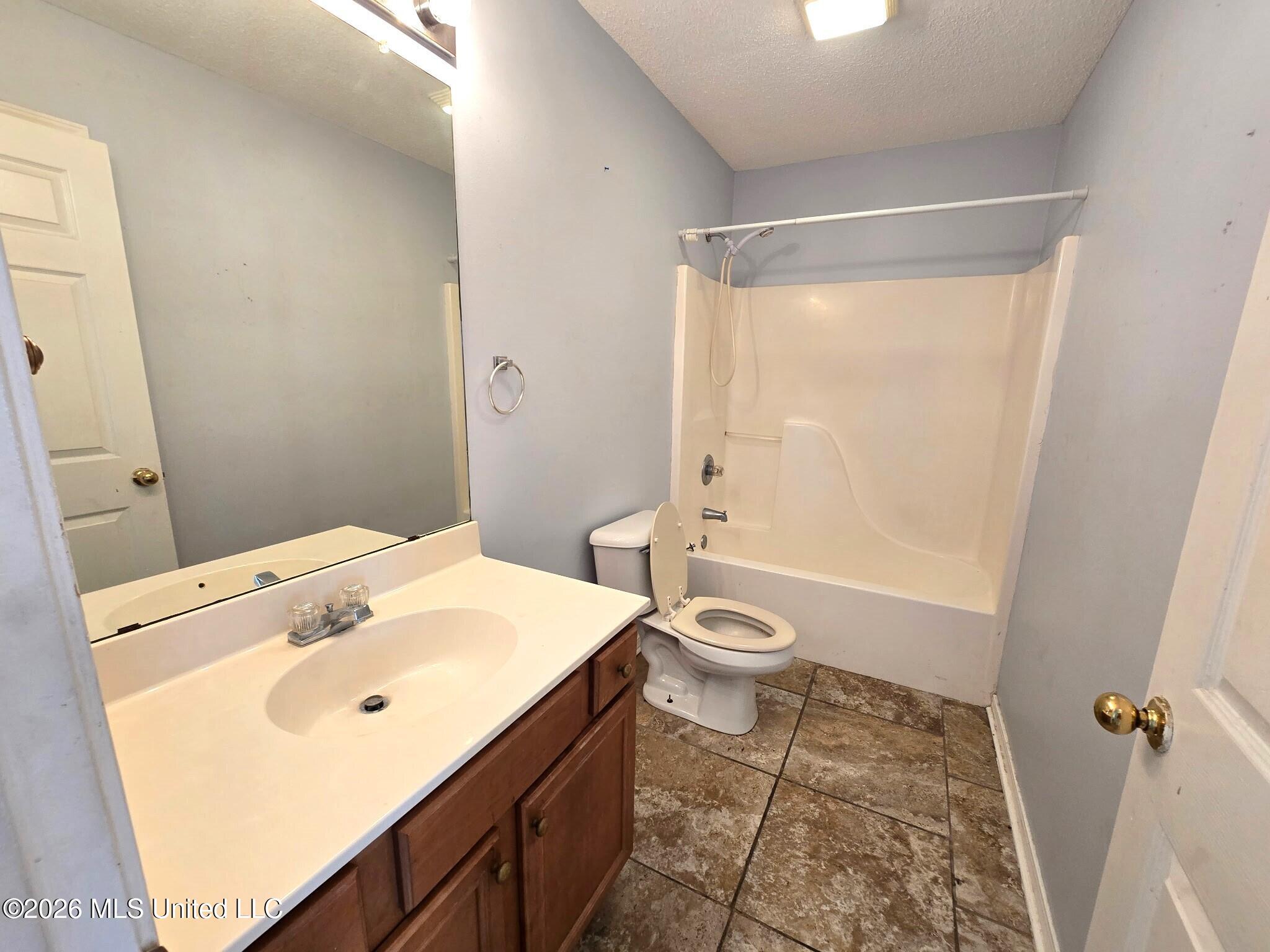 13200 Warren Drive Property Photo 8