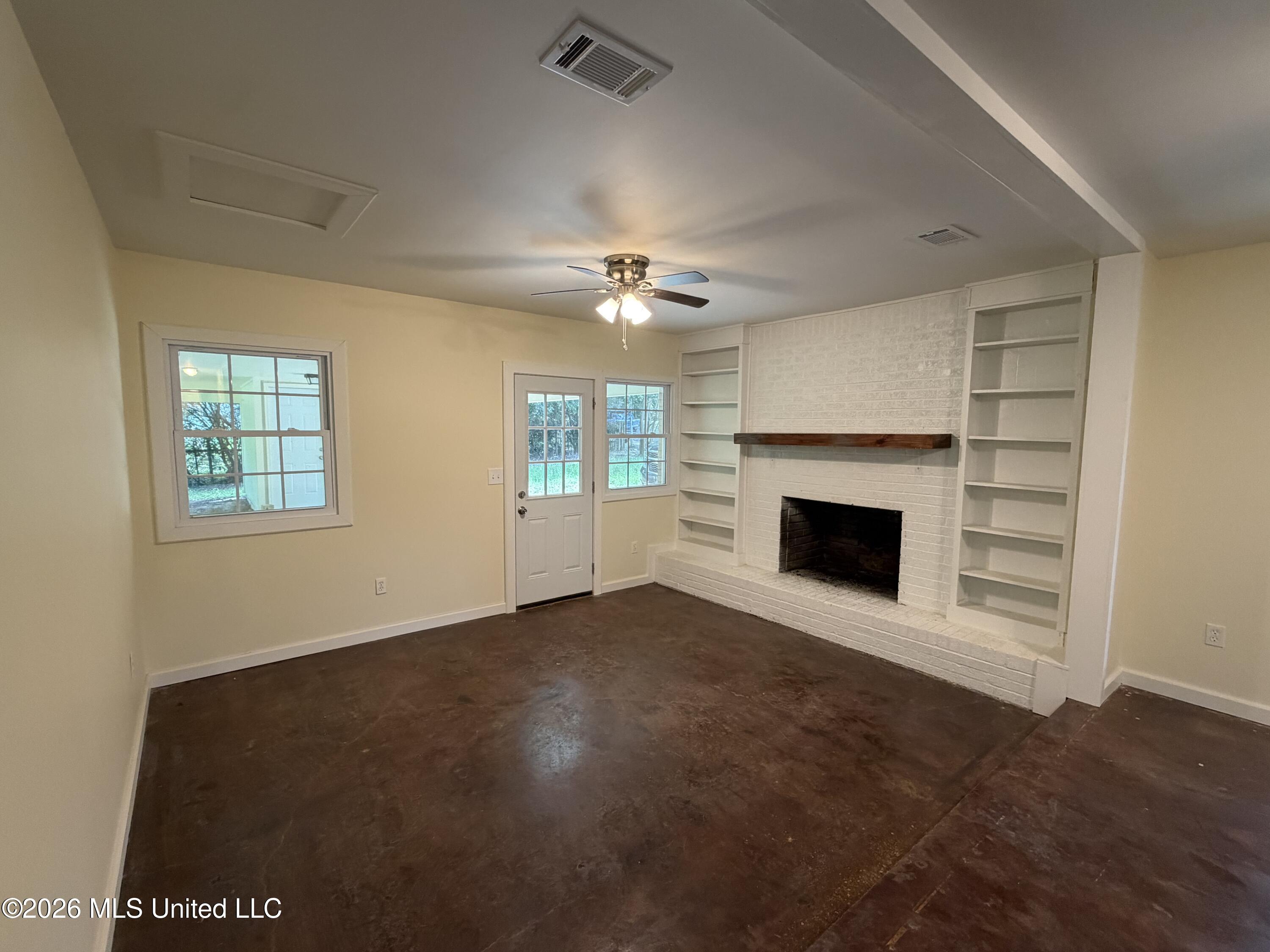 2159 Sunny Lane Road Property Photo 4