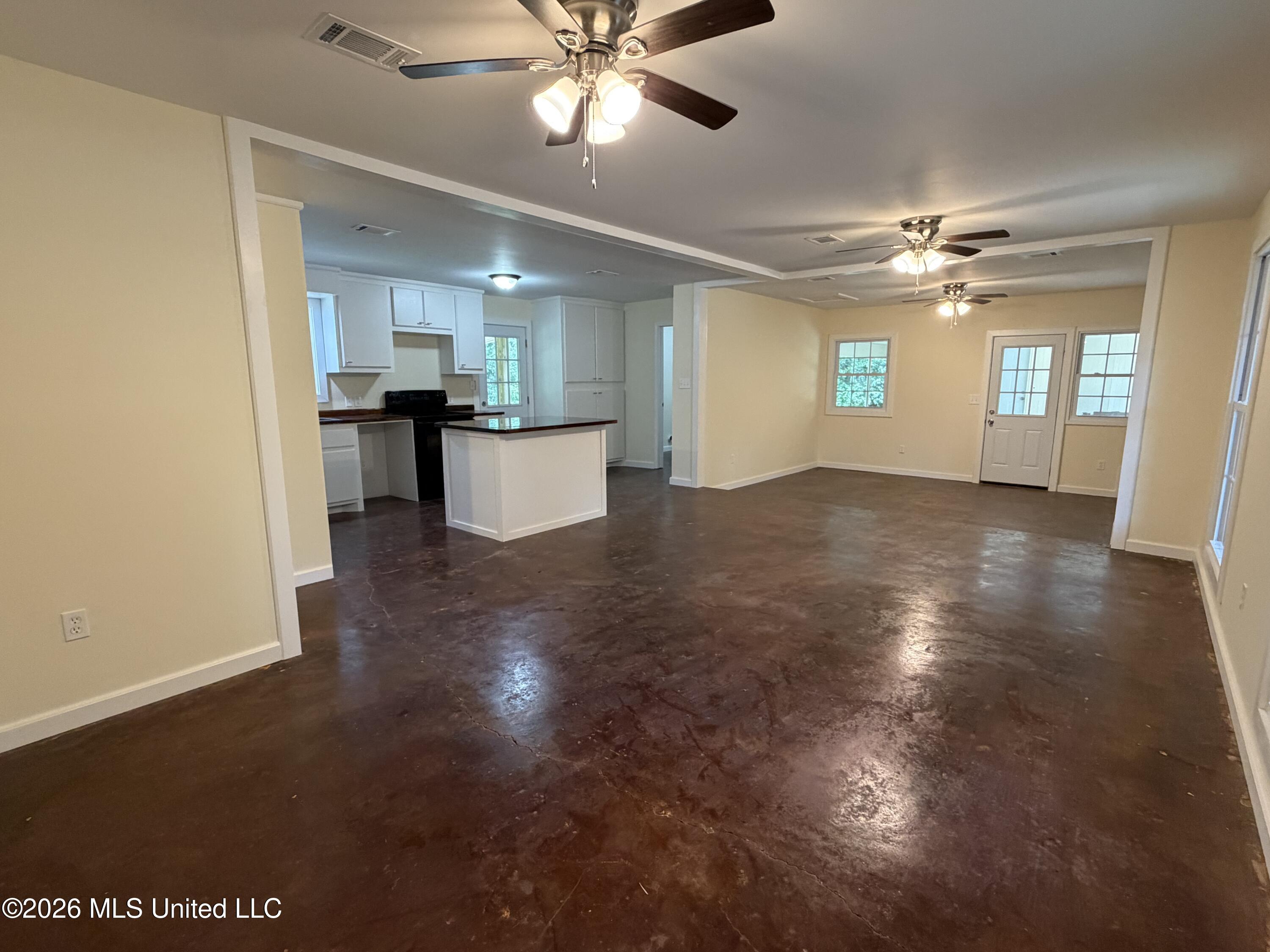 2159 Sunny Lane Road Property Photo 8