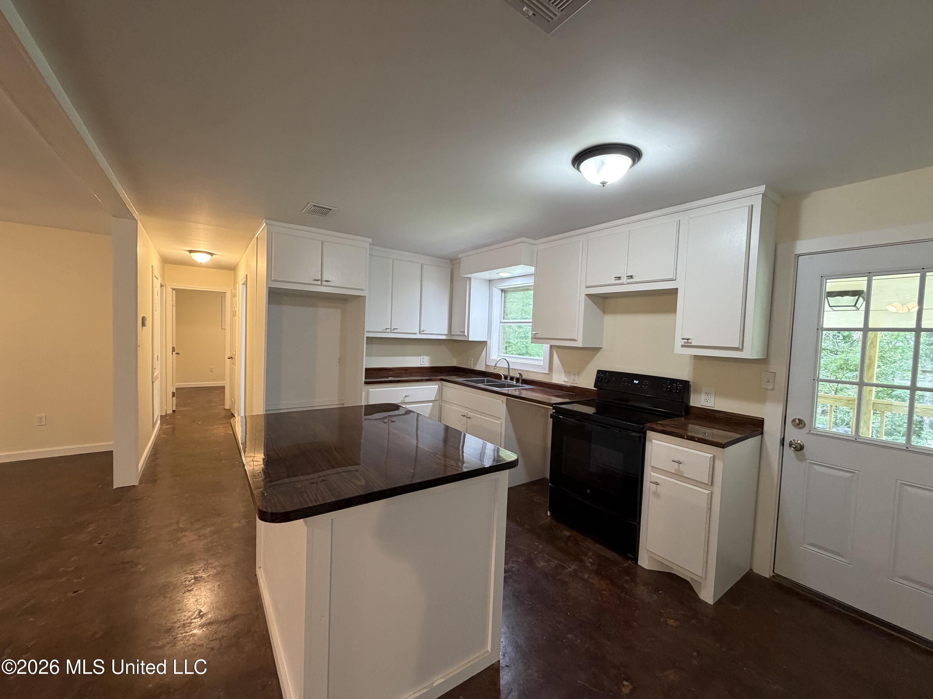 2159 Sunny Lane Road Property Photo 10