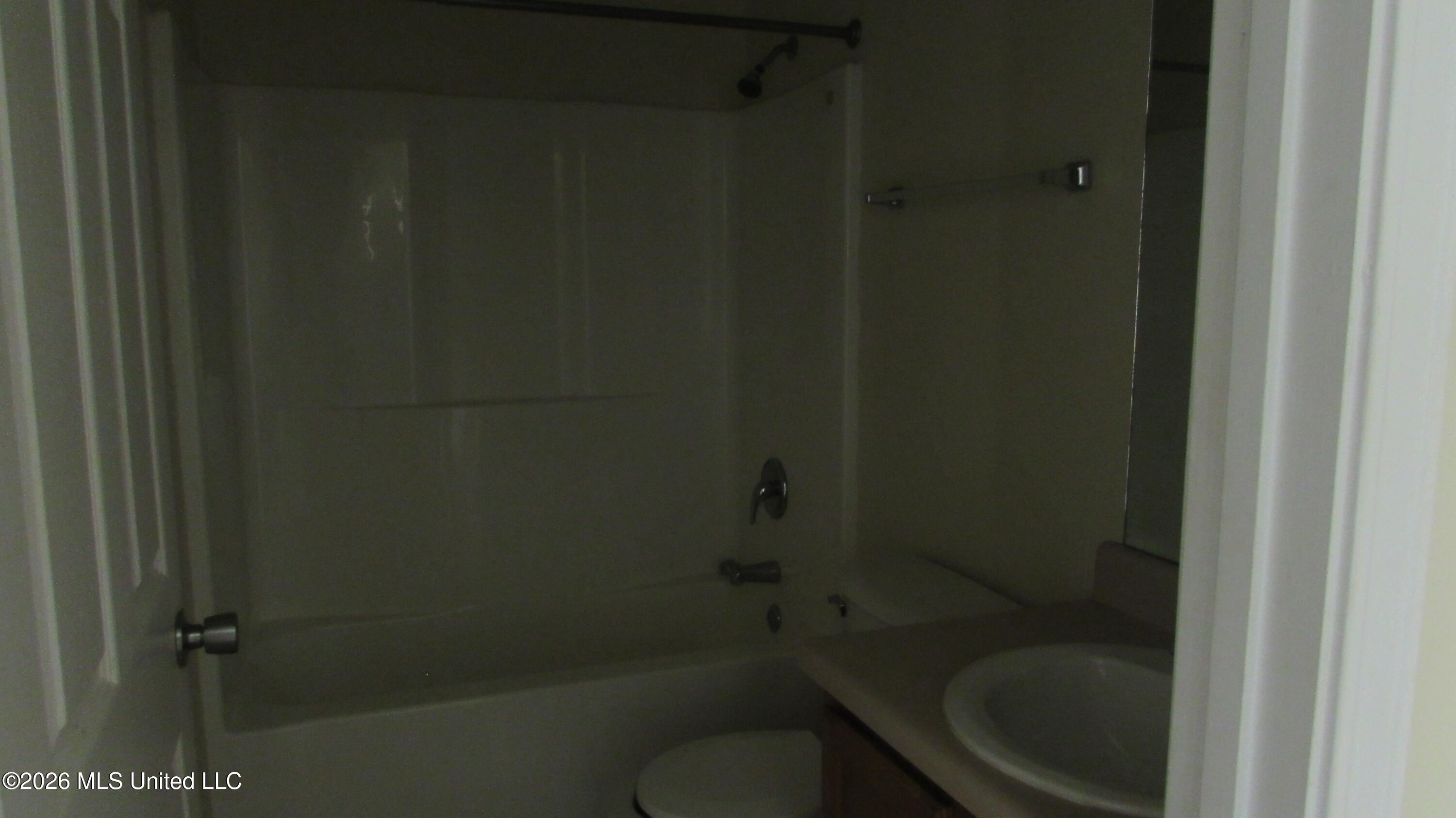 5386 Quail Creek Circle Property Photo 5