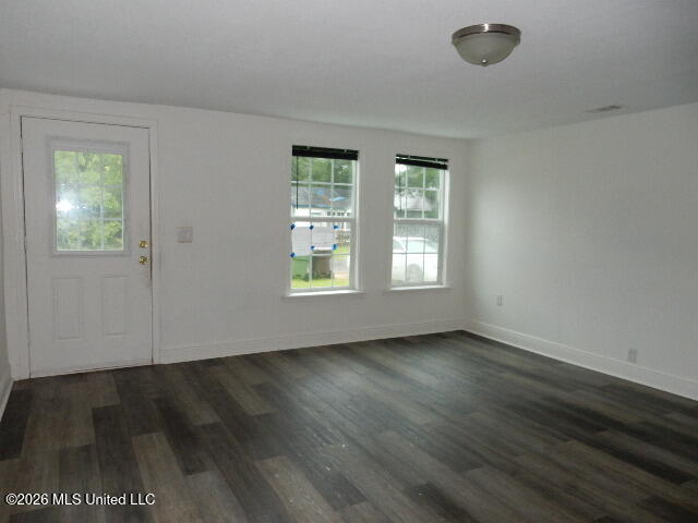 403 Klondyke Street Property Photo 5