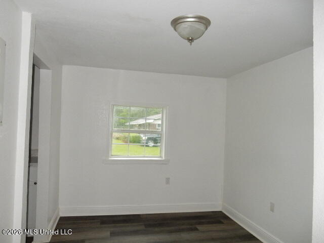 403 Klondyke Street Property Photo 8