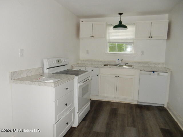 403 Klondyke Street Property Photo 12