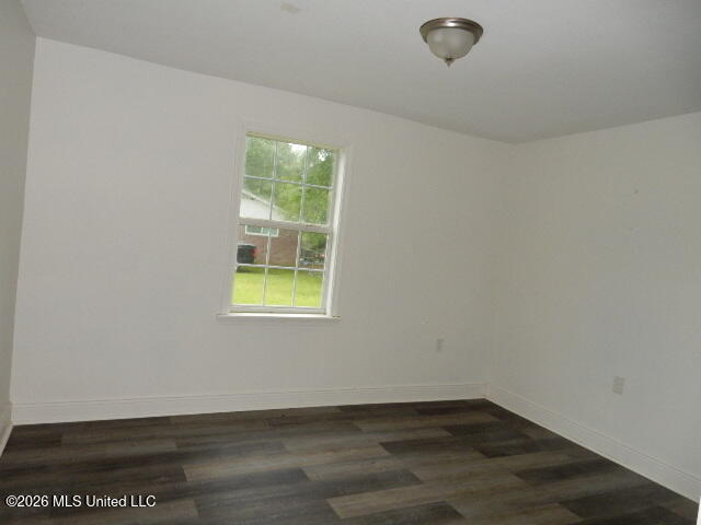 403 Klondyke Street Property Photo 23