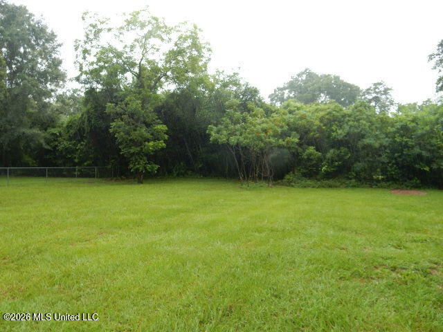 403 Klondyke Street Property Photo 32