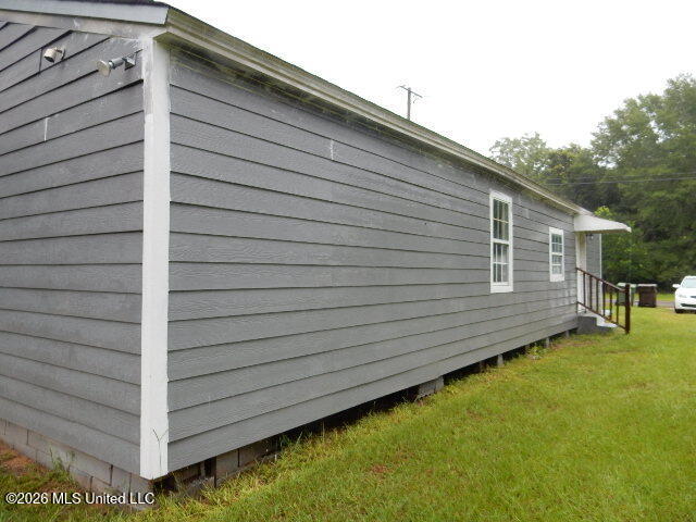 403 Klondyke Street Property Photo 33
