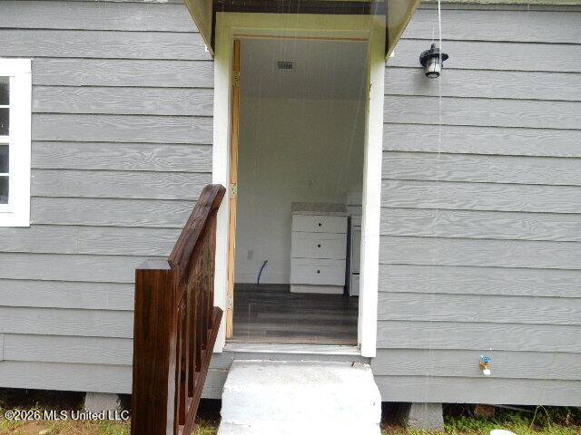 403 Klondyke Street Property Photo 34
