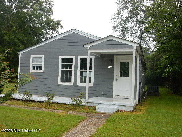 403 Klondyke Street Property Photo 35