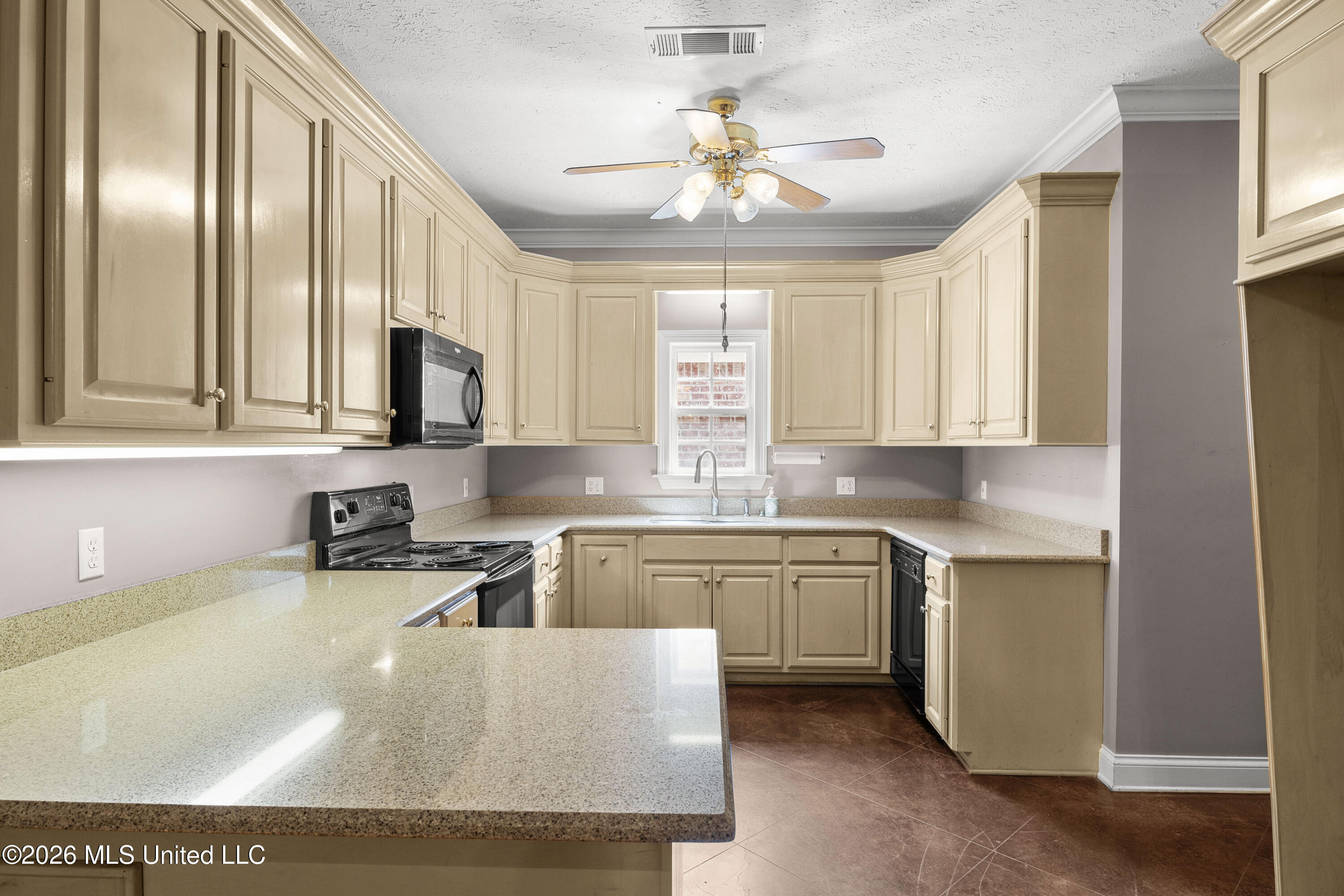 222 Garden Street Property Photo 7