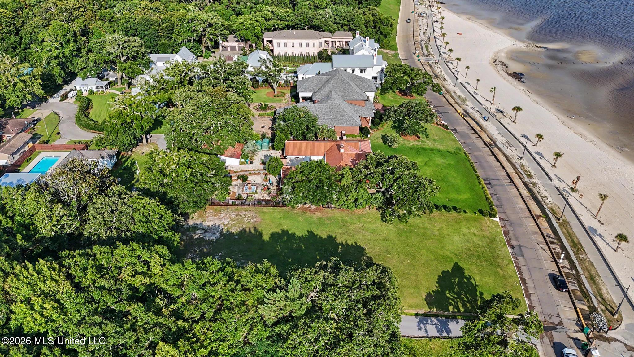 201 Front Beach Drive Property Photo 7