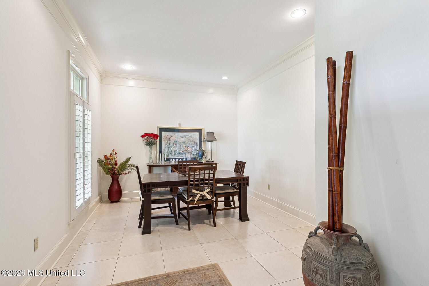 18254 Robinwood East Drive Property Photo 6