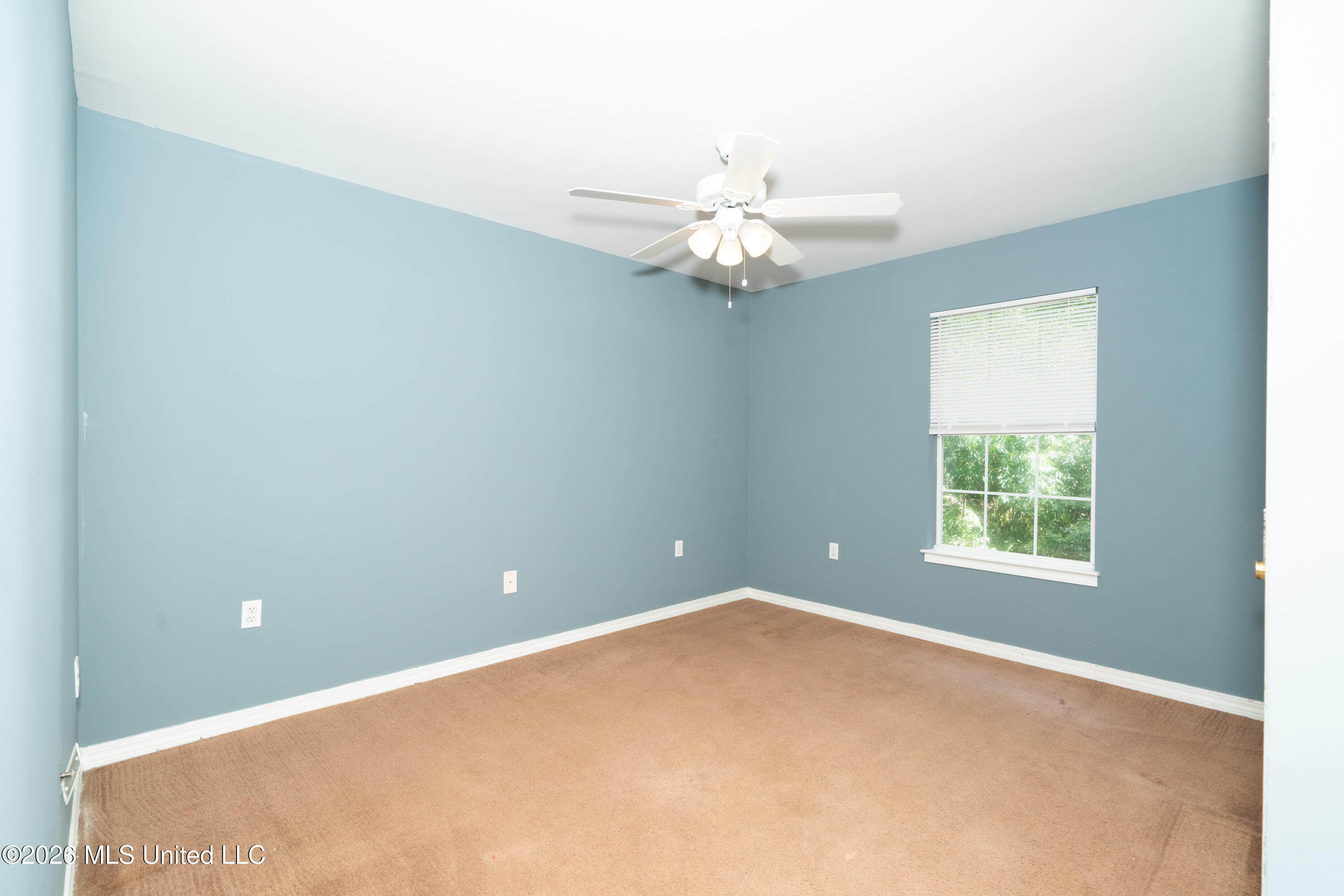 20029 Sunshine Drive Property Photo 9
