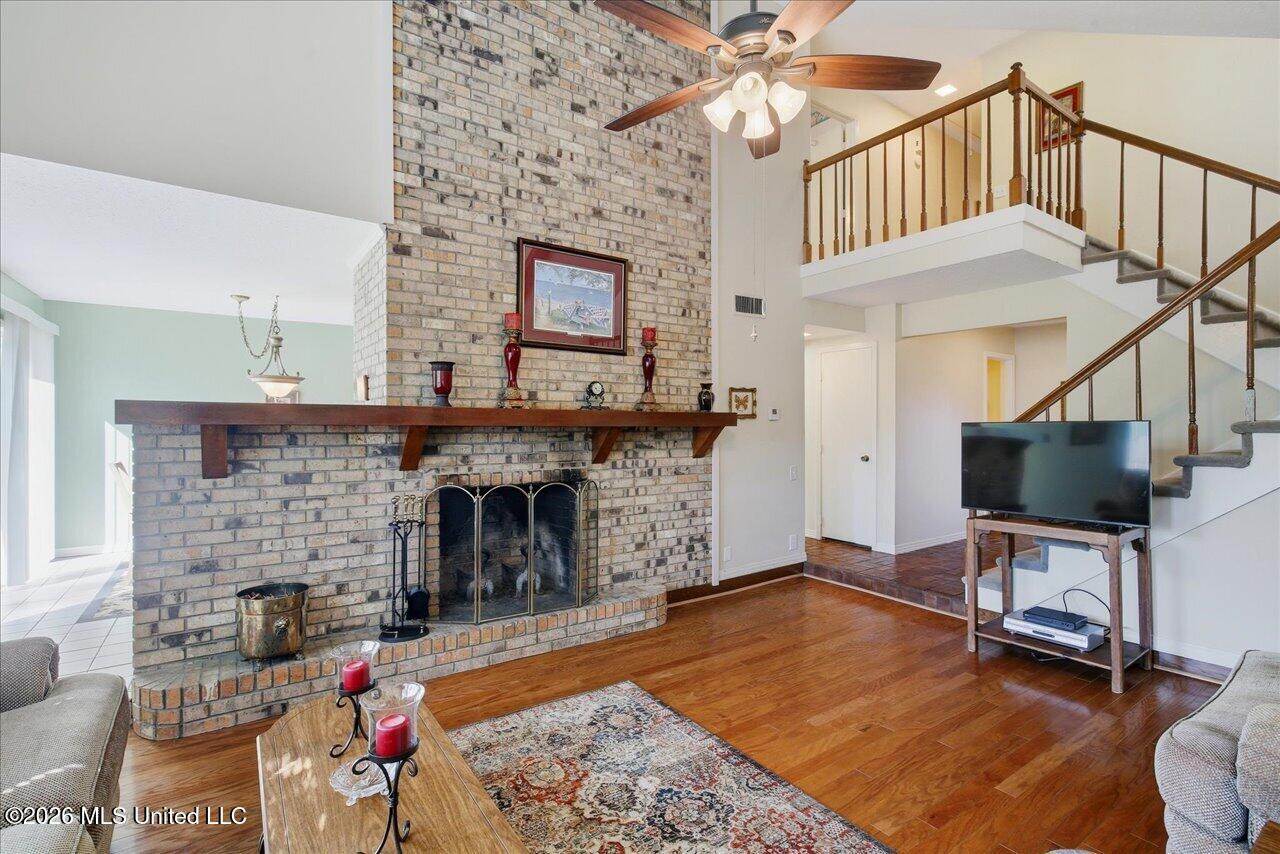 48 Roundtree Circle Property Photo 10