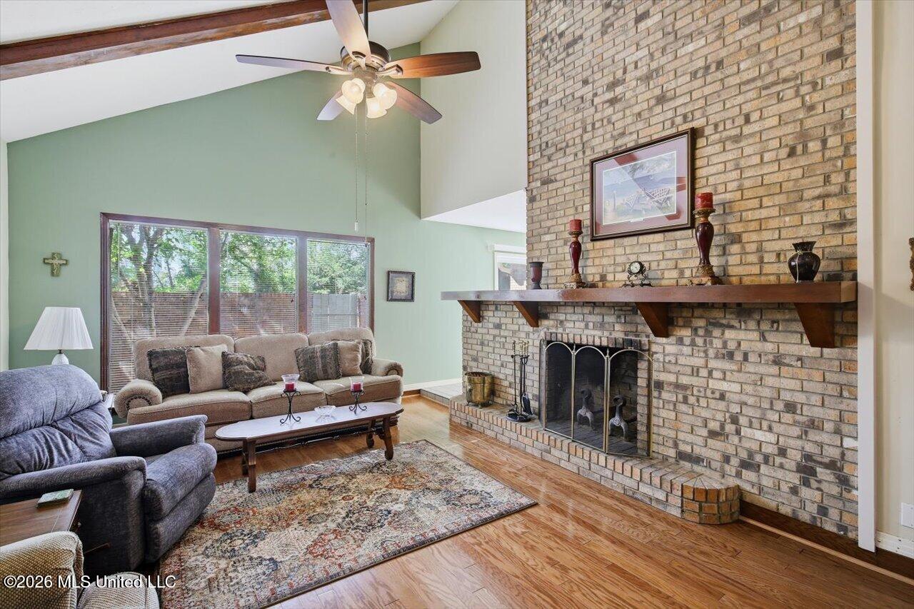 48 Roundtree Circle Property Photo 12