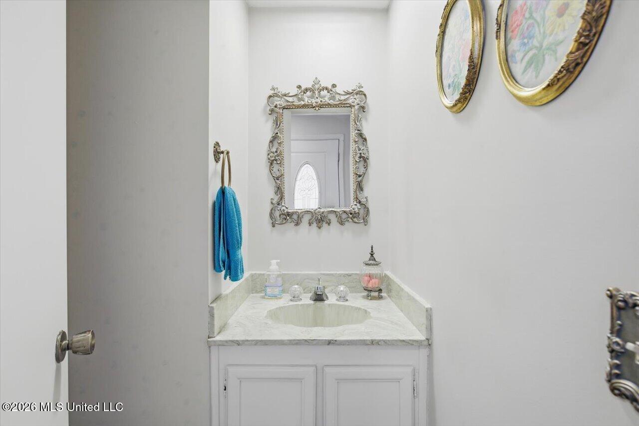48 Roundtree Circle Property Photo 21