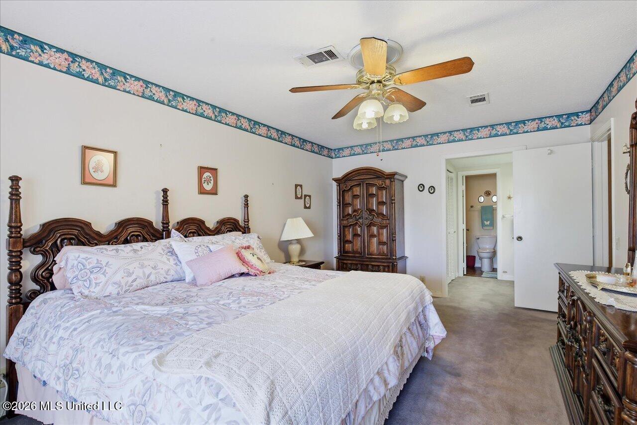 48 Roundtree Circle Property Photo 23