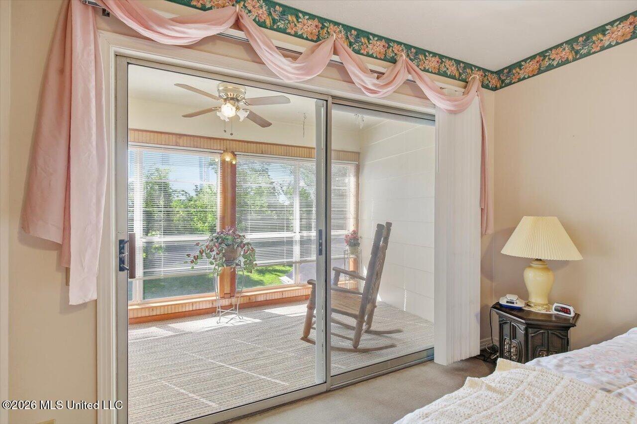 48 Roundtree Circle Property Photo 25