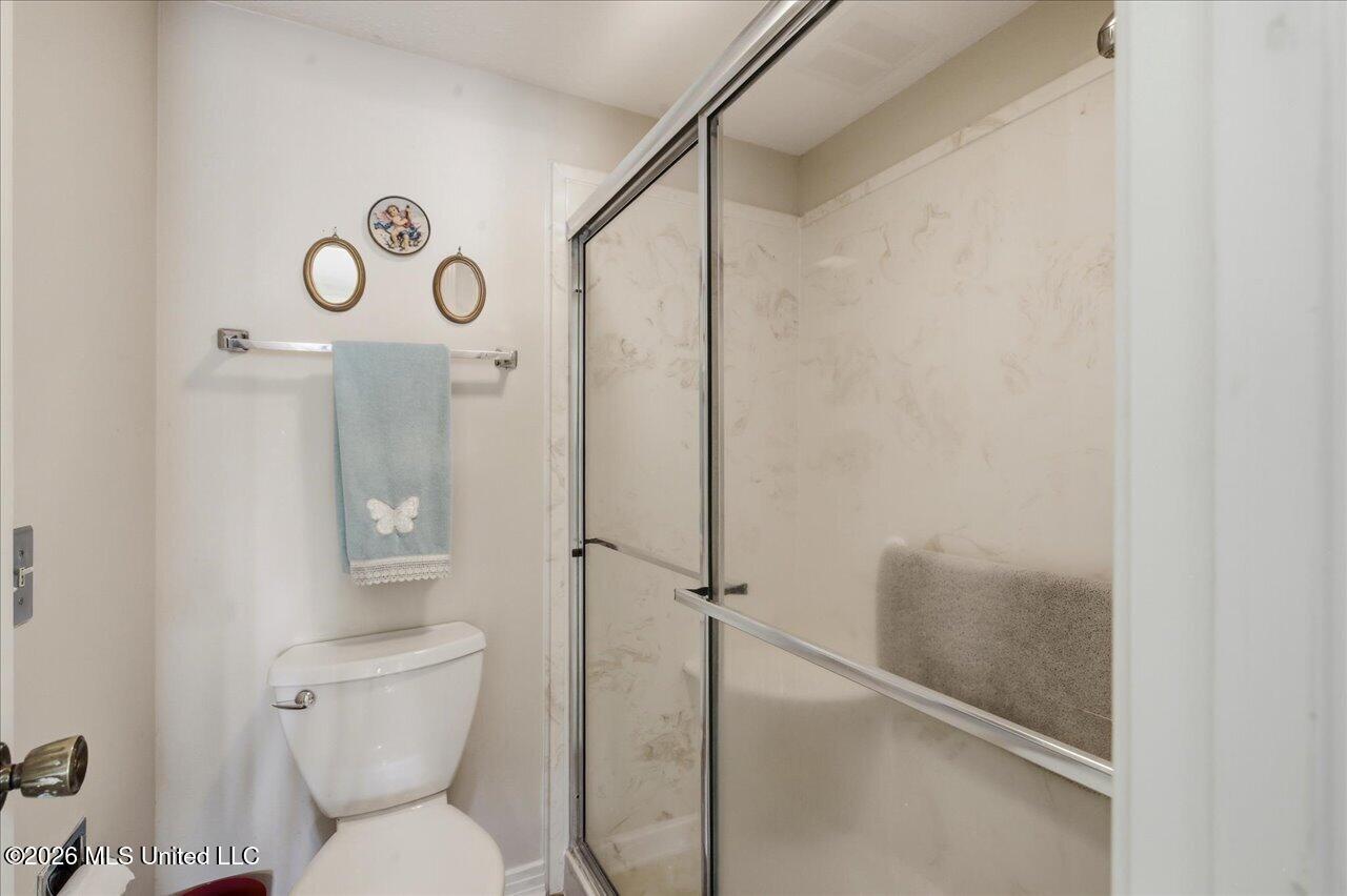 48 Roundtree Circle Property Photo 29