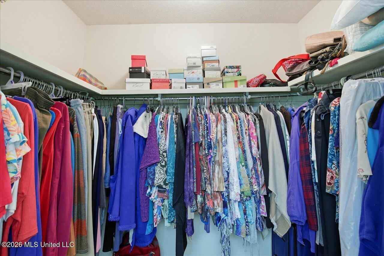 48 Roundtree Circle Property Photo 30