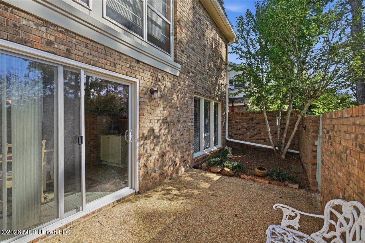 48 Roundtree Circle Property Photo 40