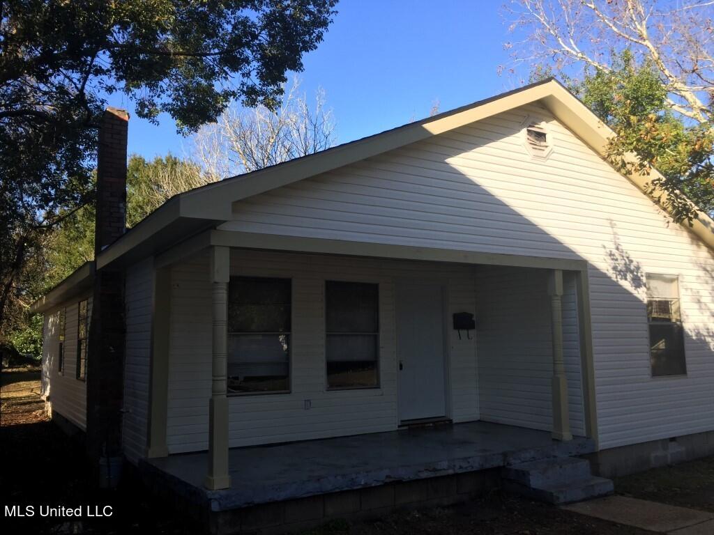 1432 20th Street Property Photo 1