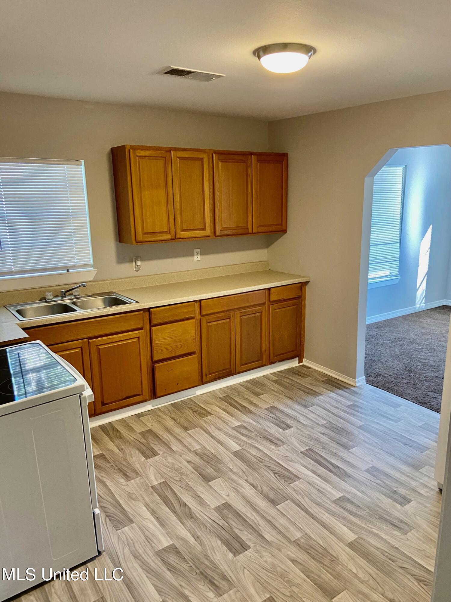 1432 20th Street Property Photo 2