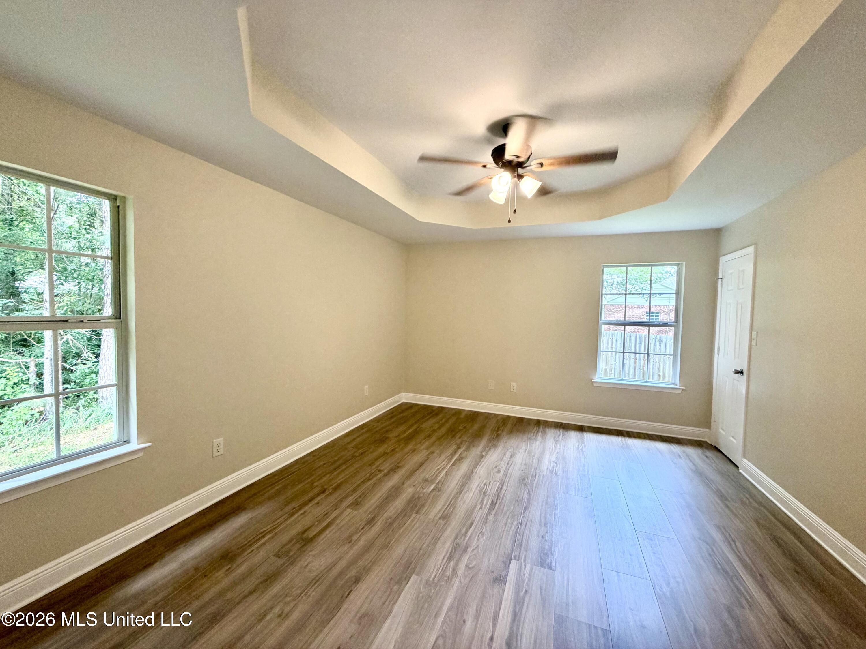 2516 S Beachview Drive Property Photo 9