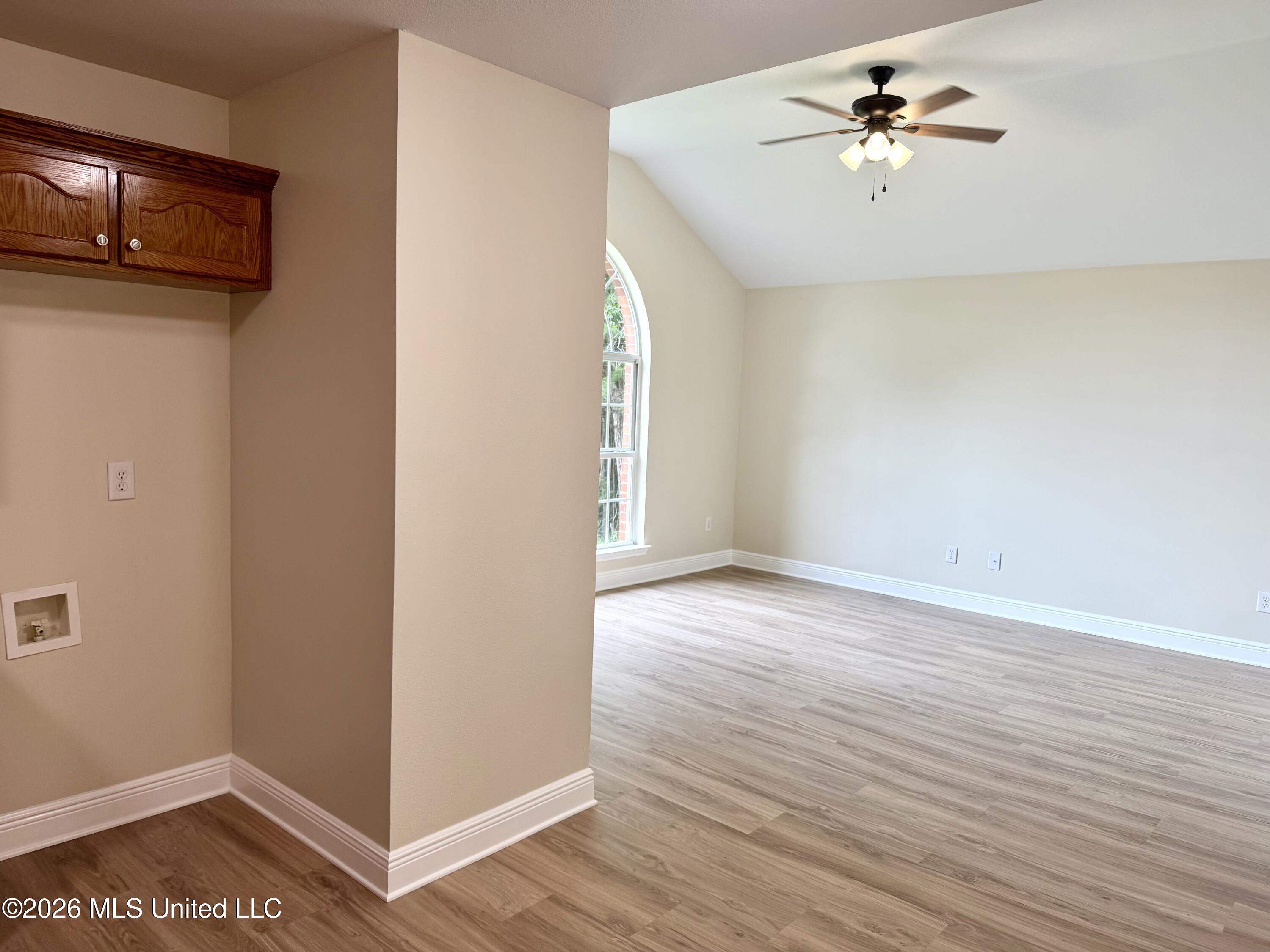 2516 S Beachview Drive Property Photo 17