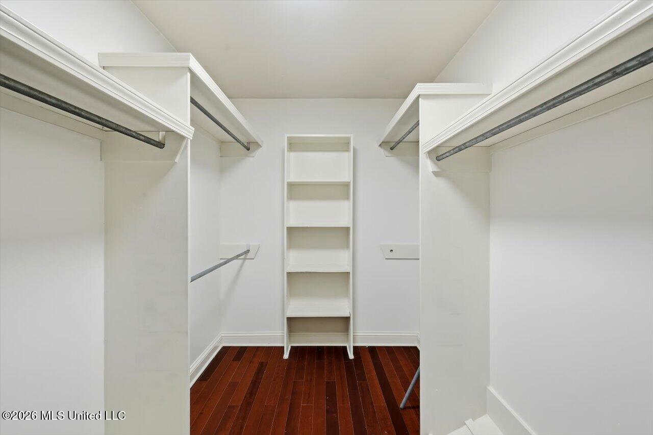 212 Cambridge Drive Property Photo 22