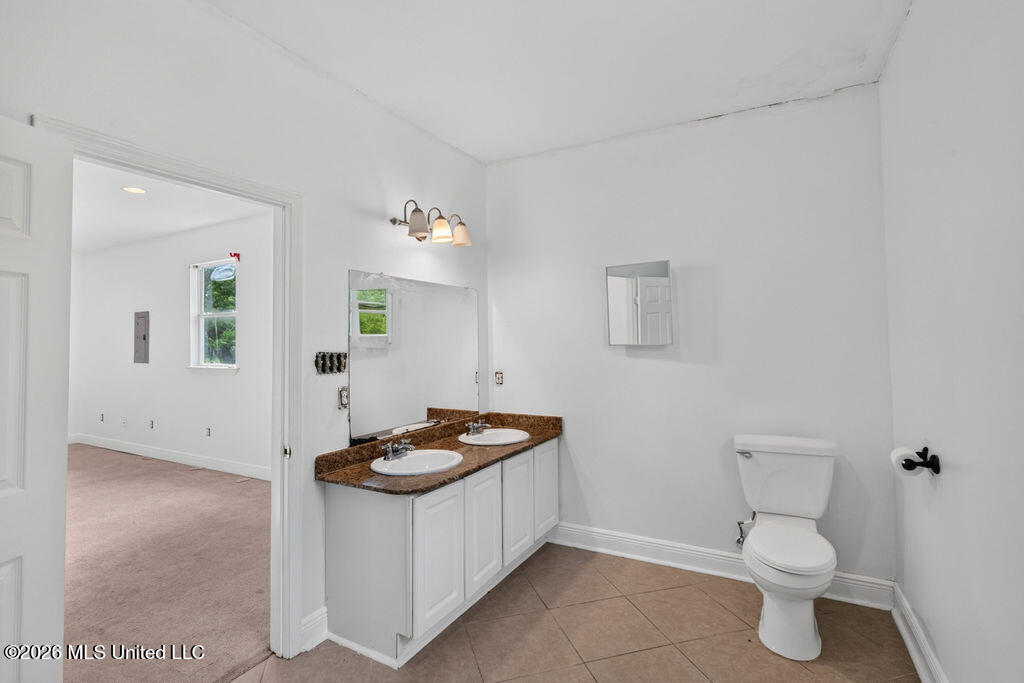542 Saint John Street Property Photo 9