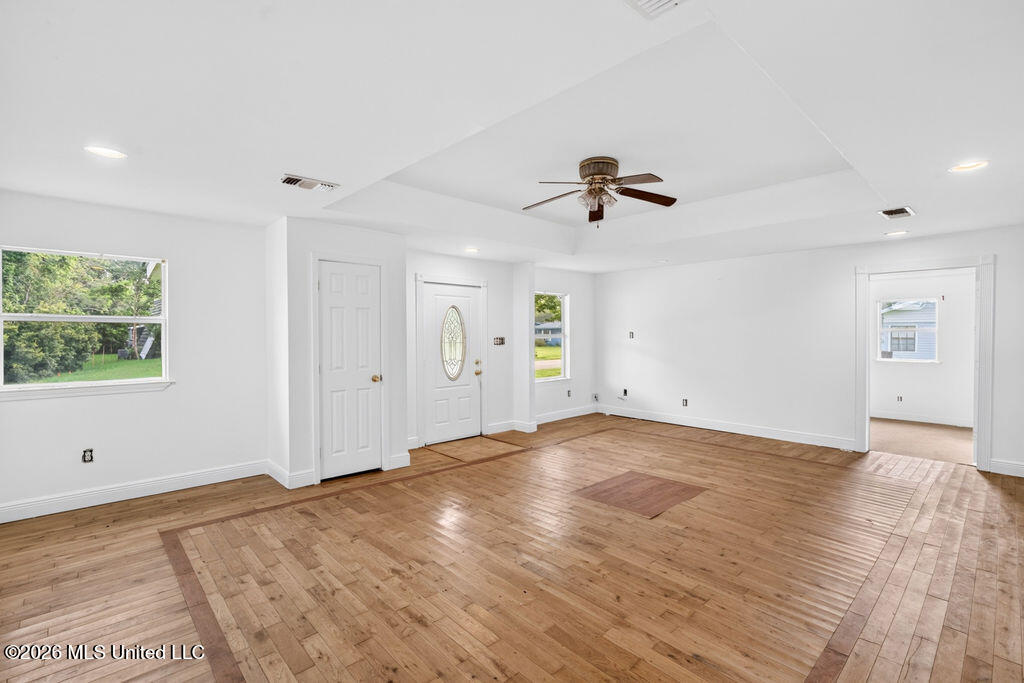 542 Saint John Street Property Photo 11