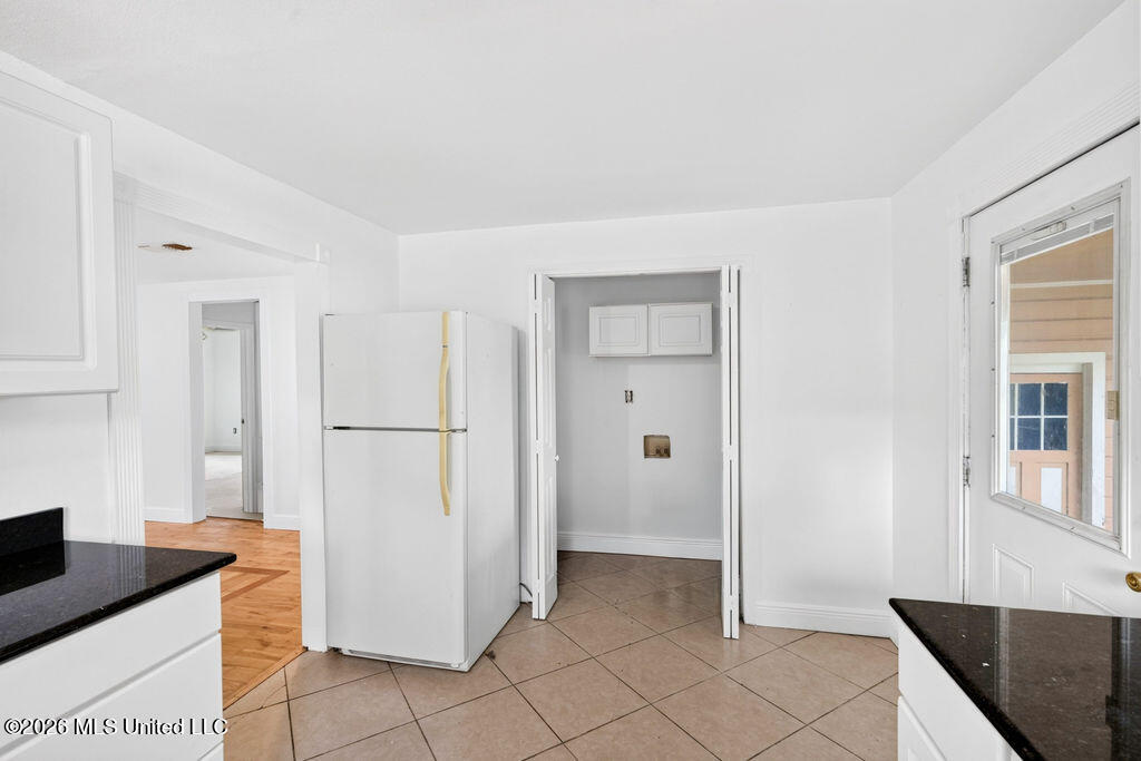 542 Saint John Street Property Photo 14