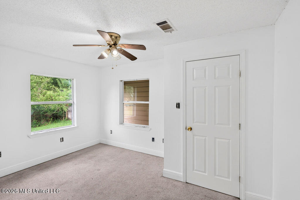 542 Saint John Street Property Photo 16