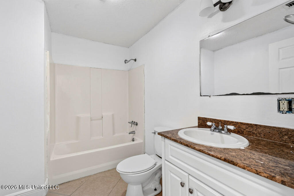 542 Saint John Street Property Photo 17