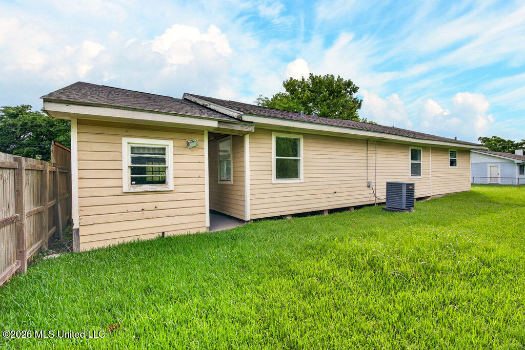 542 Saint John Street Property Photo 19