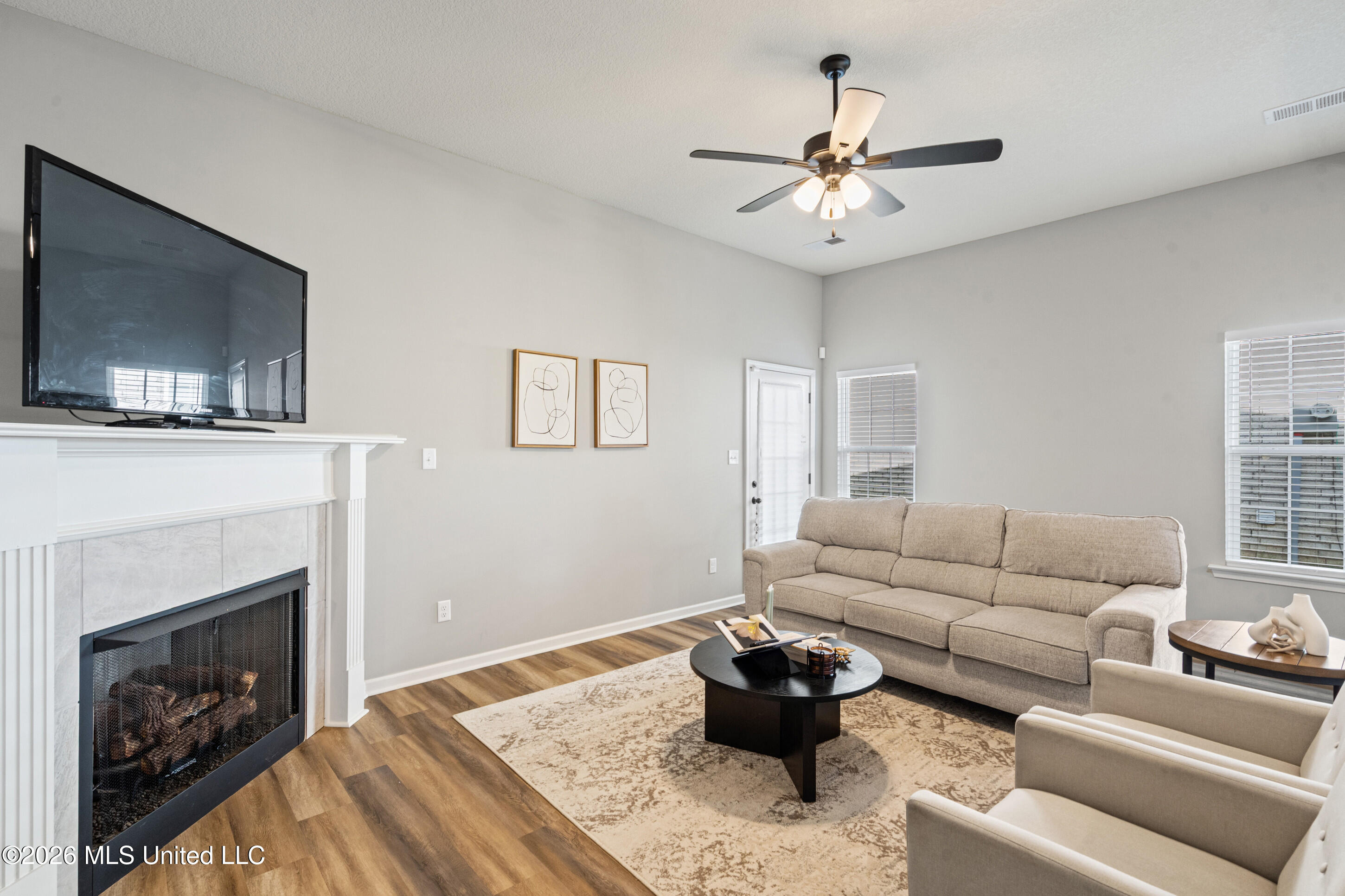 1627 Thomas Street Property Photo 5